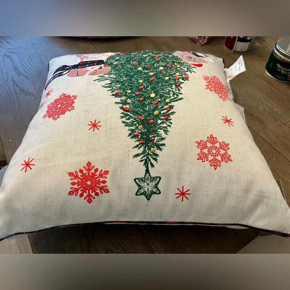 NWT! Embroidered Decorative Christmas Pillow!